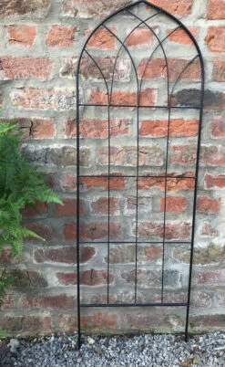 Garden Trellis Metal Plant Privacy Trellises Black 1.18m 6 Garden Trellis Metal Plant Privacy Trellises Black 1.18m -Garden Planting Supplies Store gothic garden frame