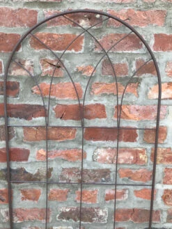 Garden Trellis Metal Plant Privacy Trellises Rust Effect 1.18m -Garden Planting Supplies Store gothic plant support 2