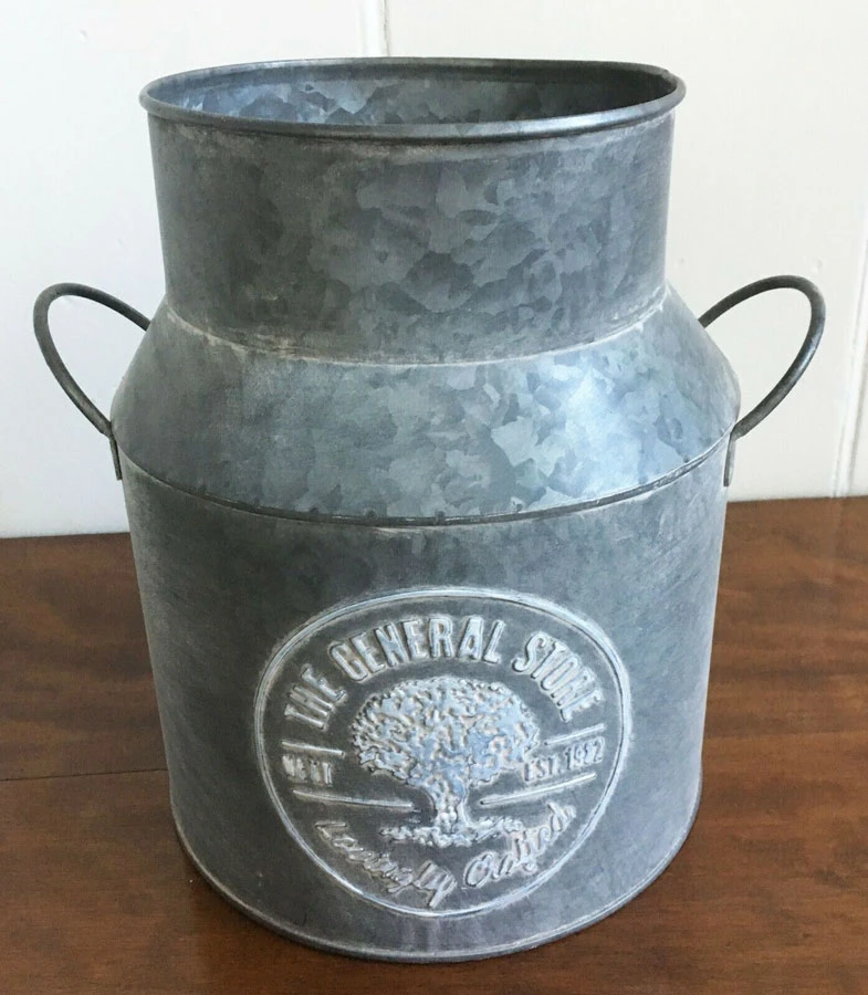 Metal Tin Milk Churn Flower Vase Vintage Style 4 Metal Tin Milk Churn Flower Vase Vintage Style - Image 2