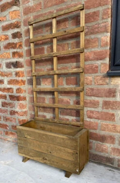 Wooden Garden Planter With Trellis130cm